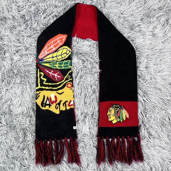Chicago Blackhawks 47 Brand NHL Reversible Tassels Scarf Patch Unisex Red Black - Picture 2 of 4